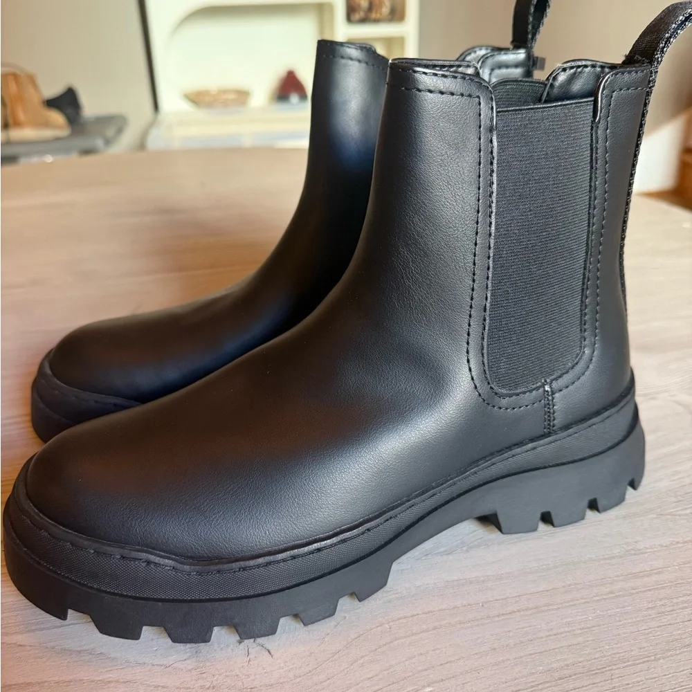 Zara | Shoes | Zara Black Chunky Chelsea Boots | Poshmark display picture 3